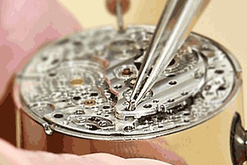 无锡爱彼铂金表带维修